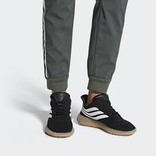 Load image into Gallery viewer, Sobakov Shoes Core Black / Cloud White / Gum Adidas